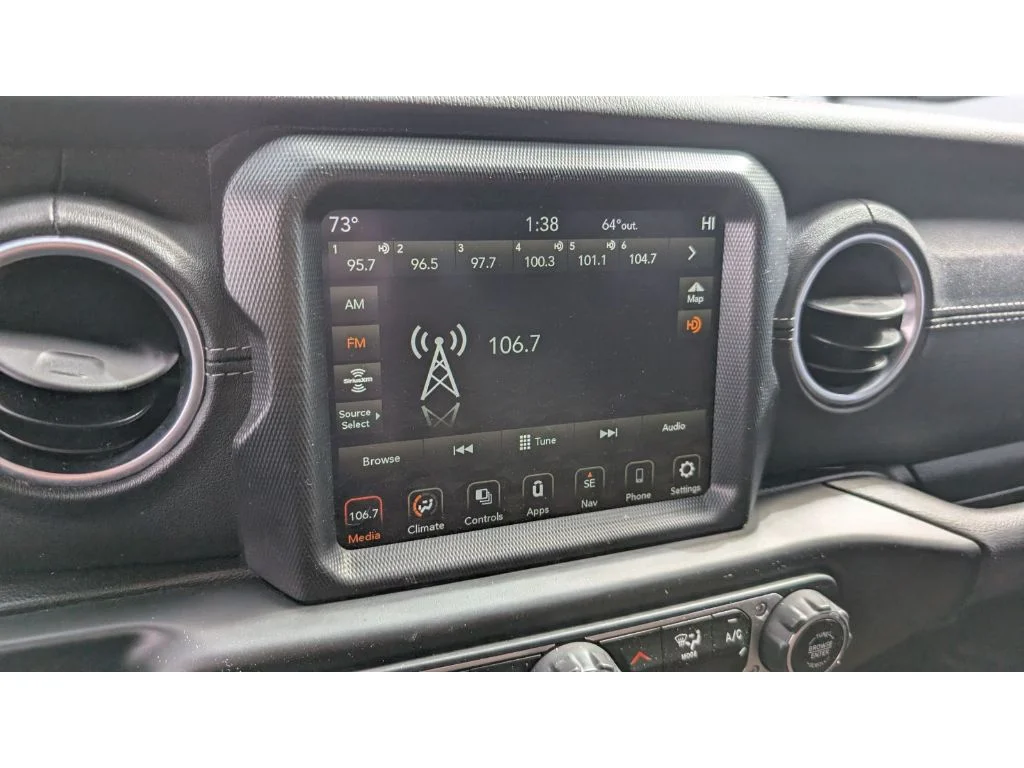 Used 2021 Snazzberry Pearlcoat Jeep Overland image 20