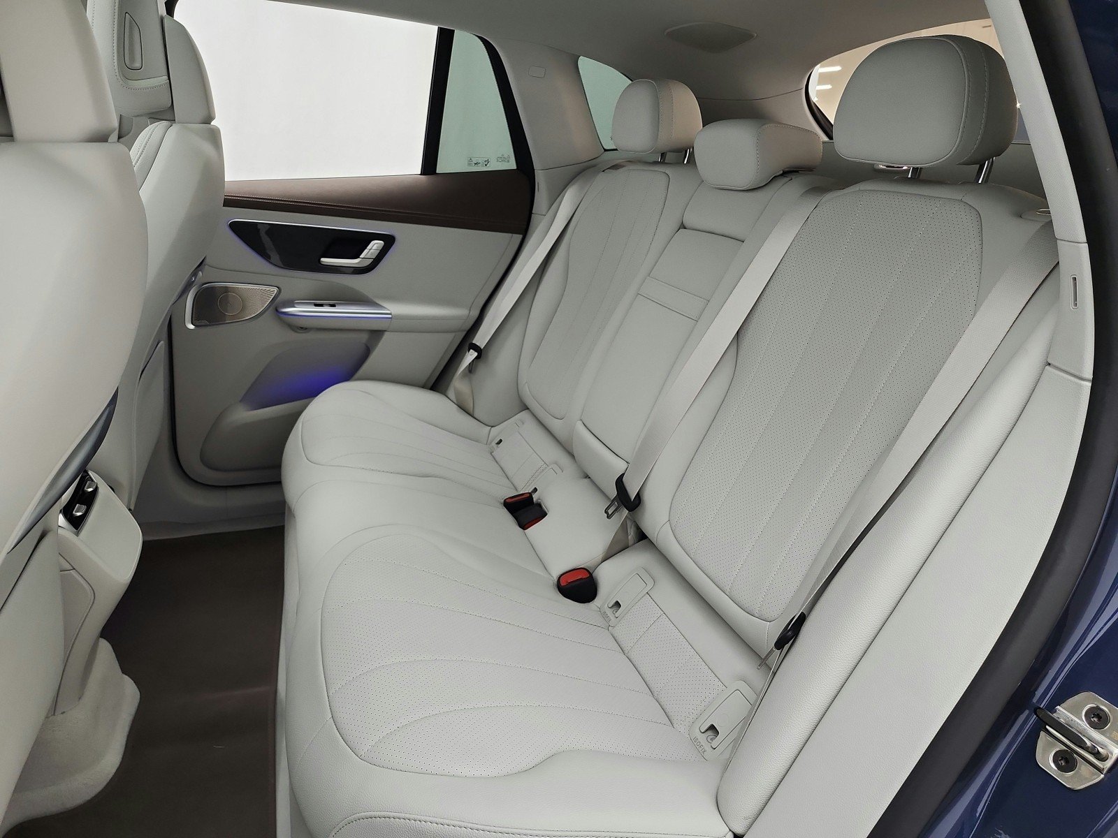 Certified Used 2024 Twilight Blue Metallic Mercedes-Benz EQE 350 4MATIC® SUV image 15