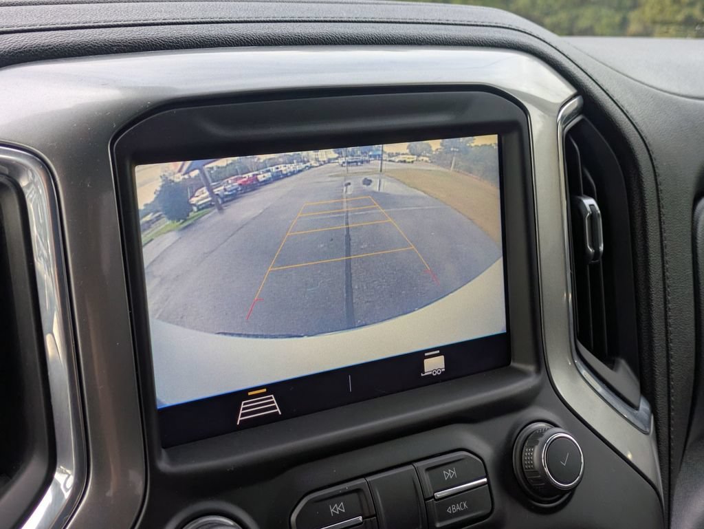 Used 2021 SUMMIT WHITE Chevrolet LT image 23