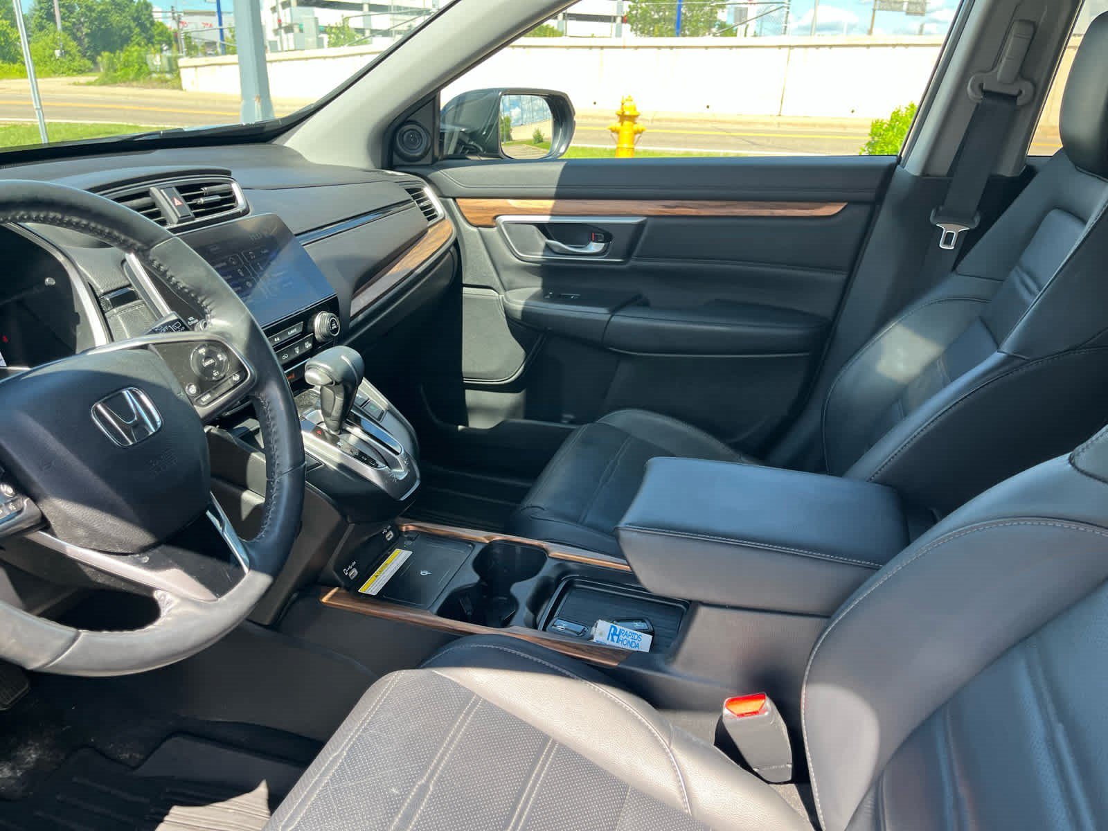 Used 2020 Crystal Black Pearl Honda Touring image 10