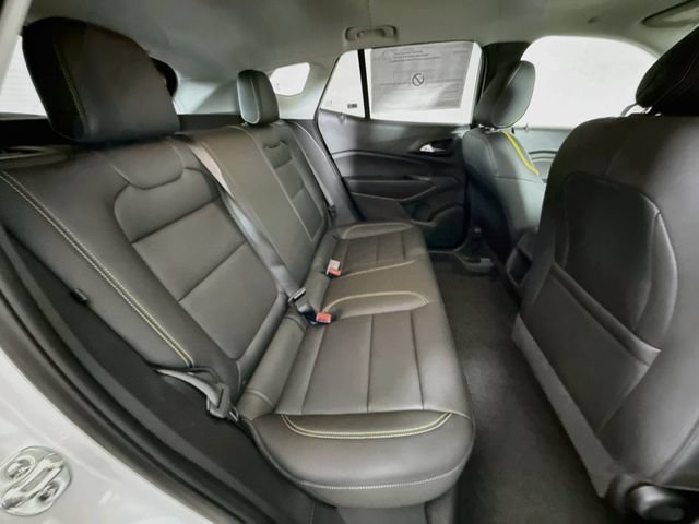 New 2026 Summit White Chevrolet ACTIV image 28