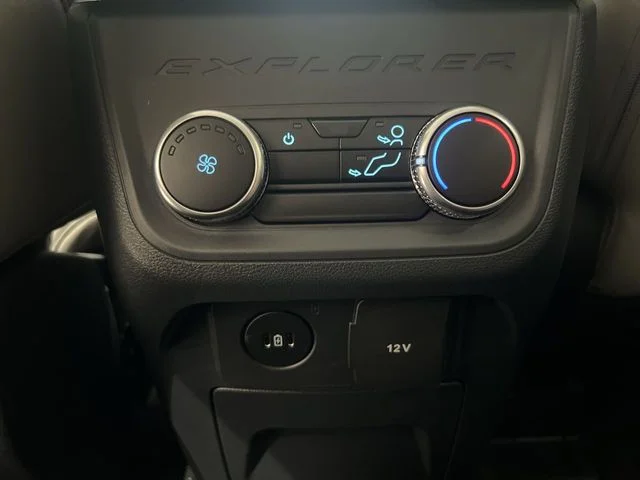 New 2026 Vapor Blue Metallic Ford Active image 20
