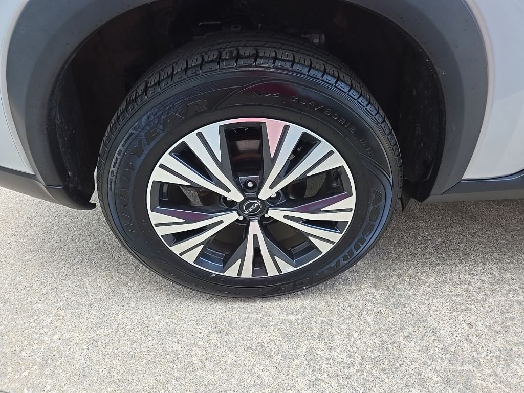 Used 2023 Silver Nissan SV image 23