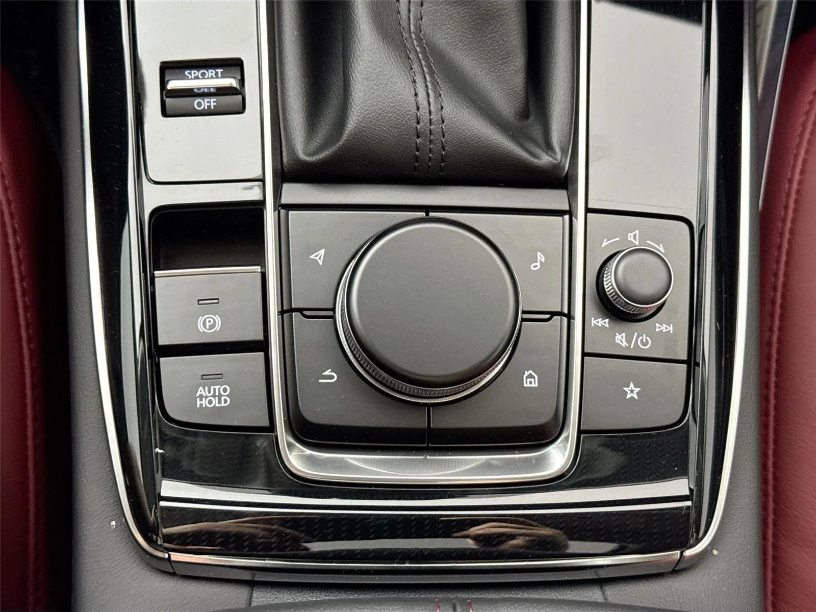2025 Mazda CX-30 Carbon Edition - Photo 29