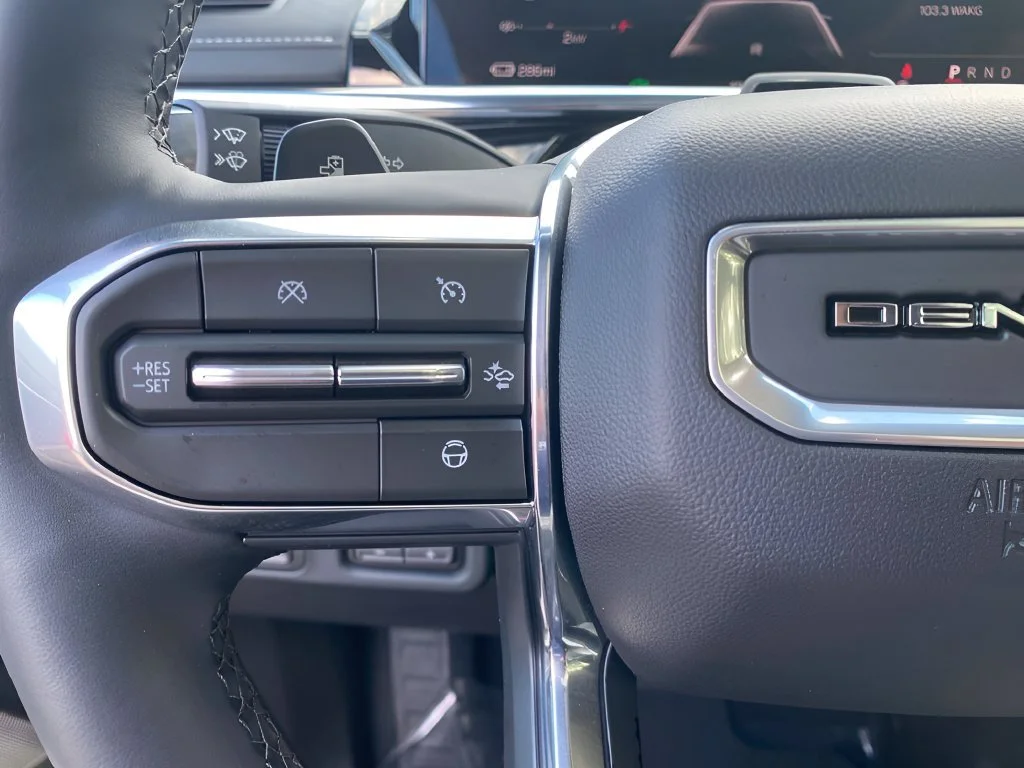 Used 2025 Onyx Black GMC Max Range Denali image 21