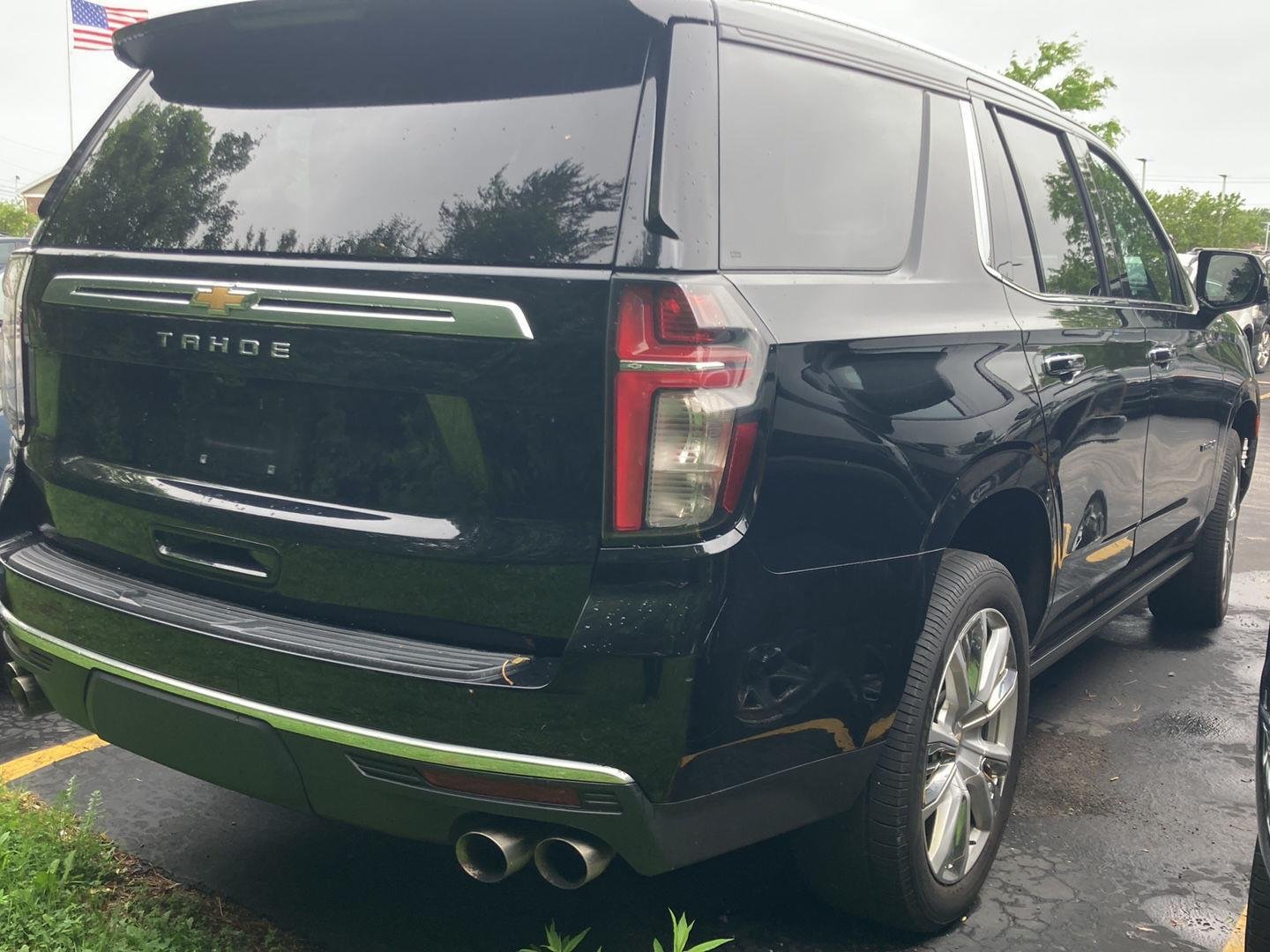 Used 2021 Black Chevrolet High Country image 6