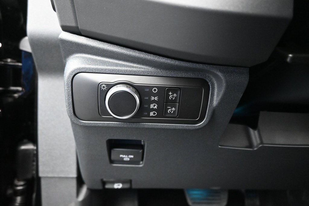 New 2026 Shadow Black Ford Badlands image 10