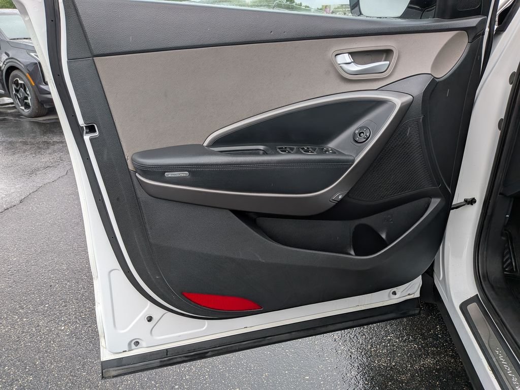 Used 2013 White Hyundai 2.0L Turbo image 13