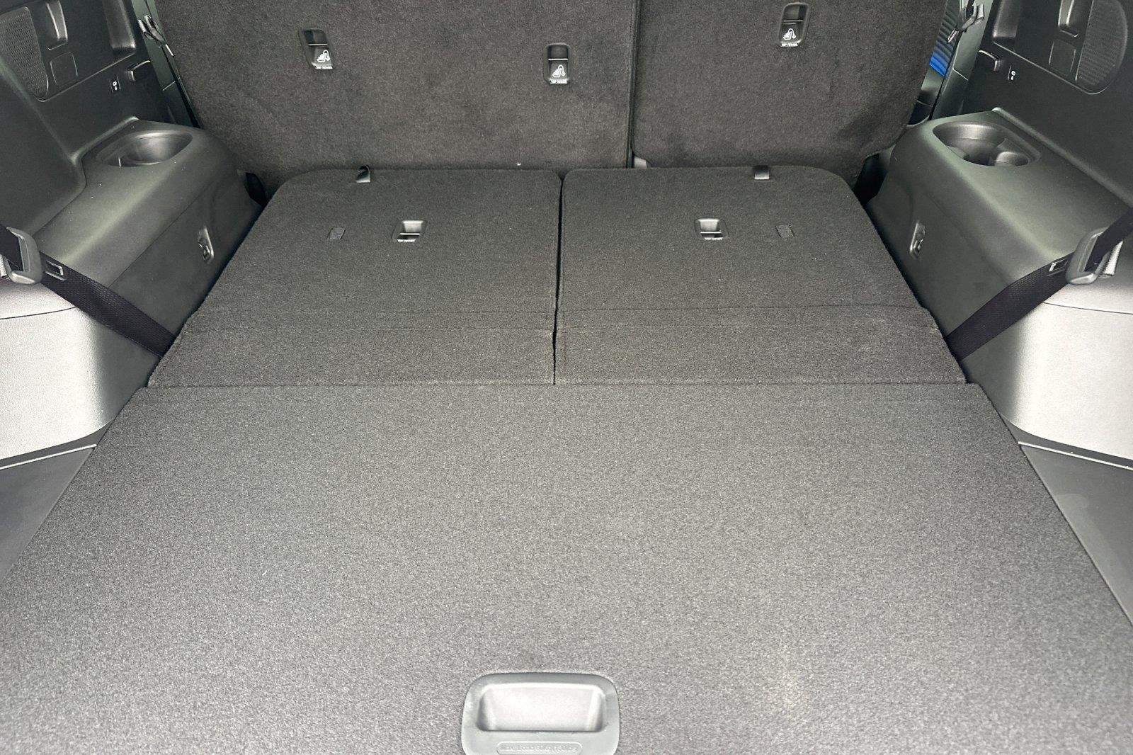 New 2026 Snow White Pearl Hyundai SEL image 45
