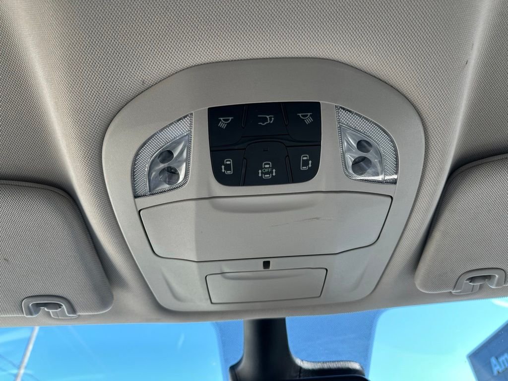 Used 2023 Blue Chrysler Touring L image 36