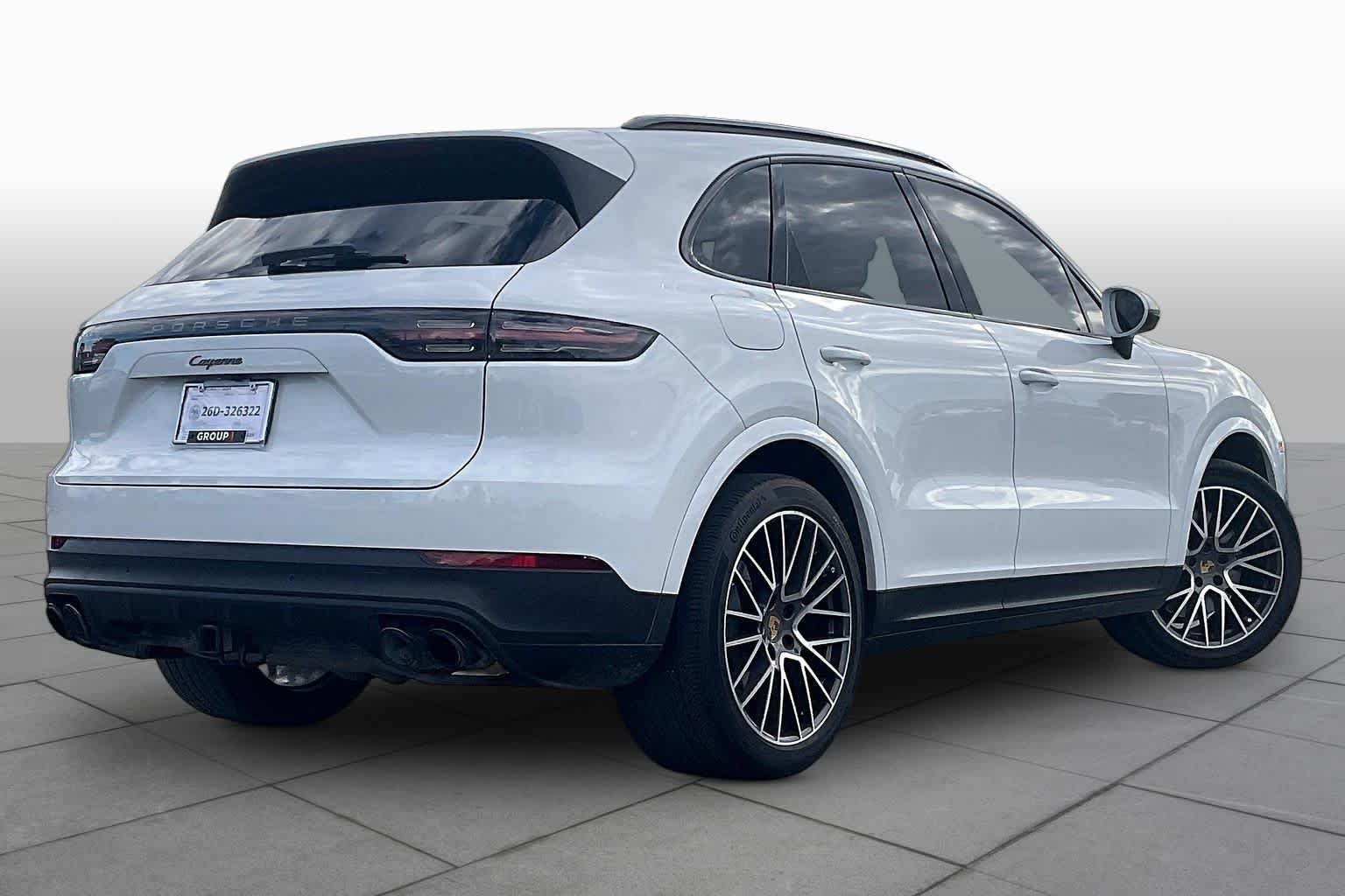 Used 2022  Porsche  image 12