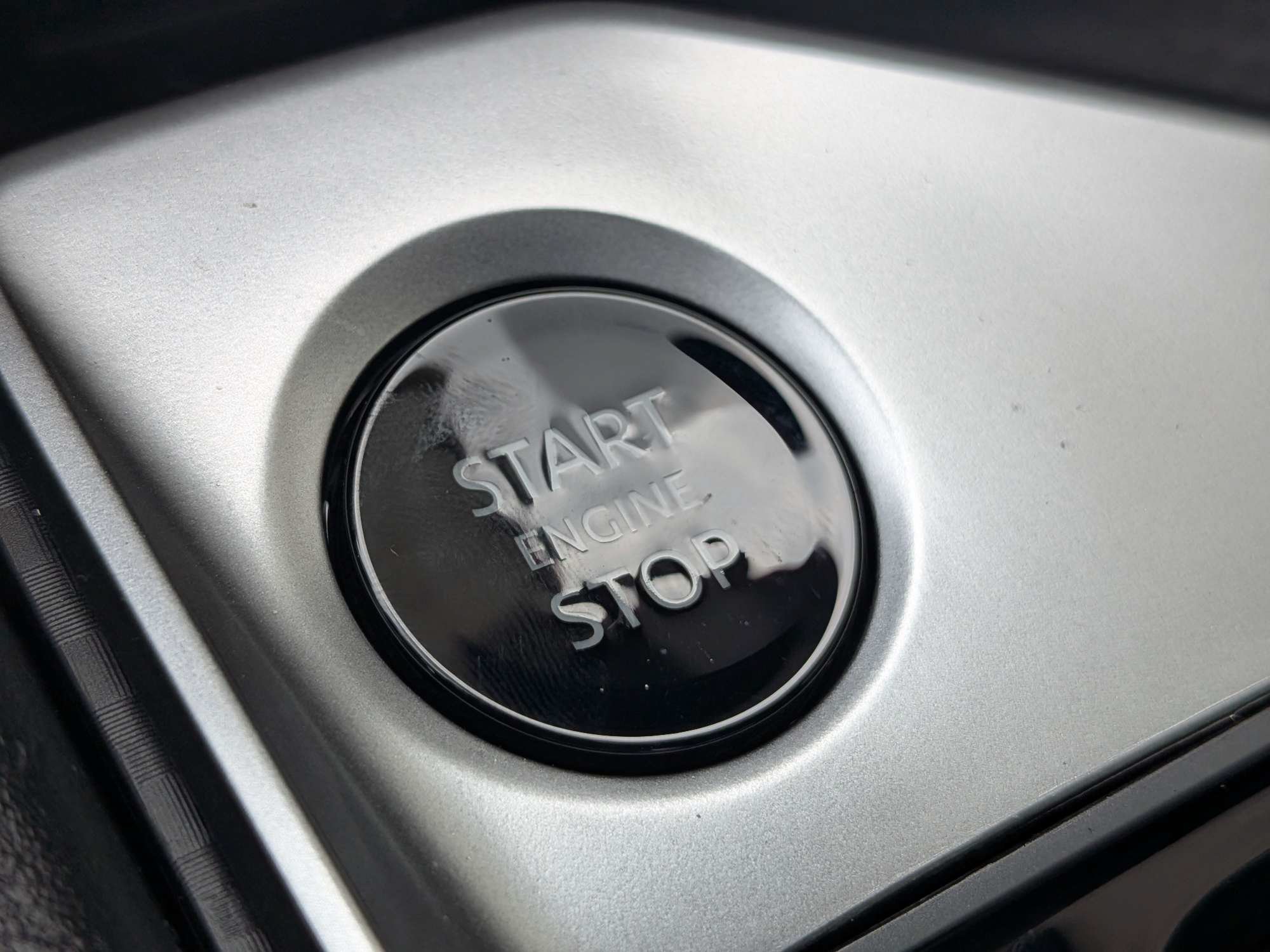 New 2026 Black Nissan 2.5 SR image 26