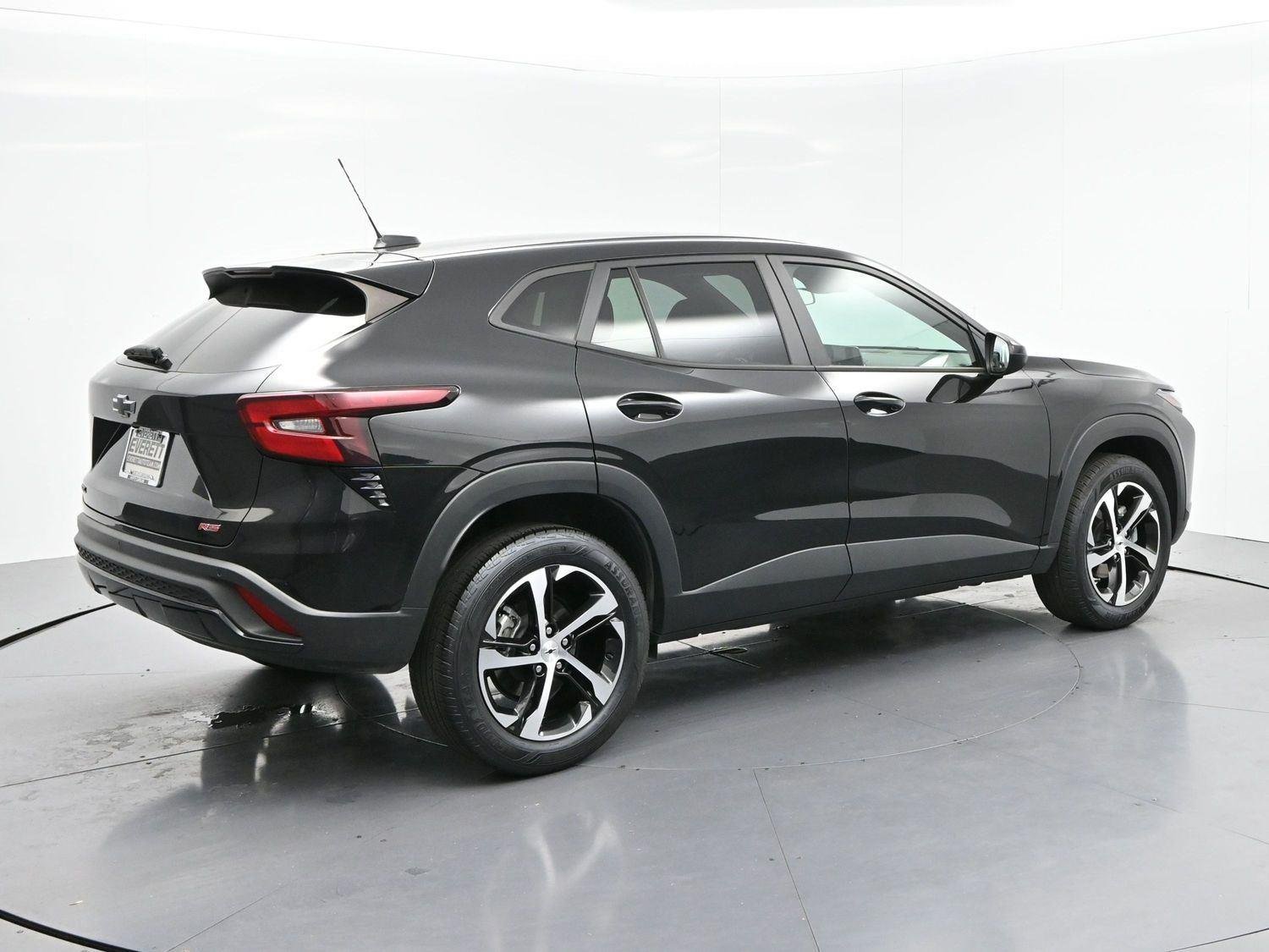 Used 2024 Mosaic Black Metallic Chevrolet 1RS image 7