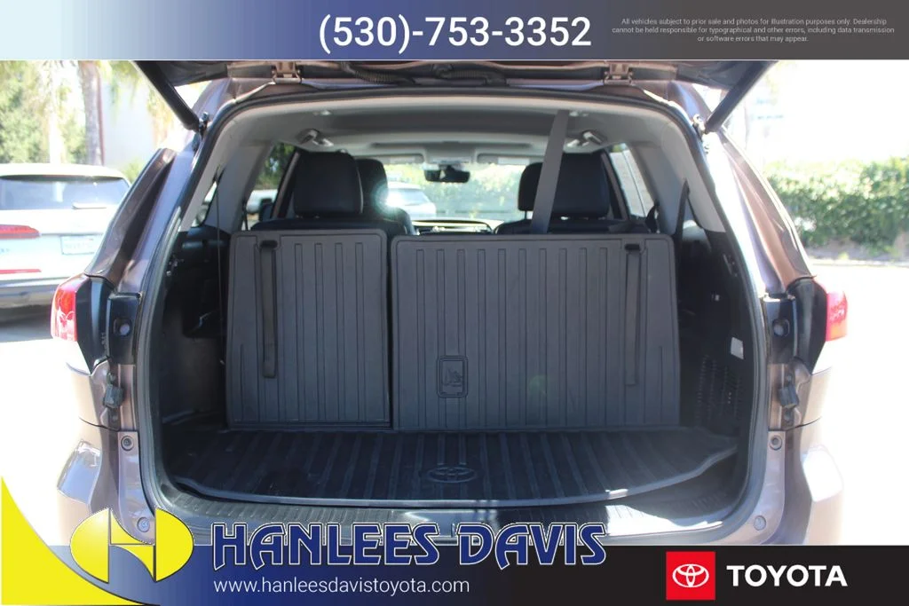 Used 2018 Brown Toyota Limited image 10