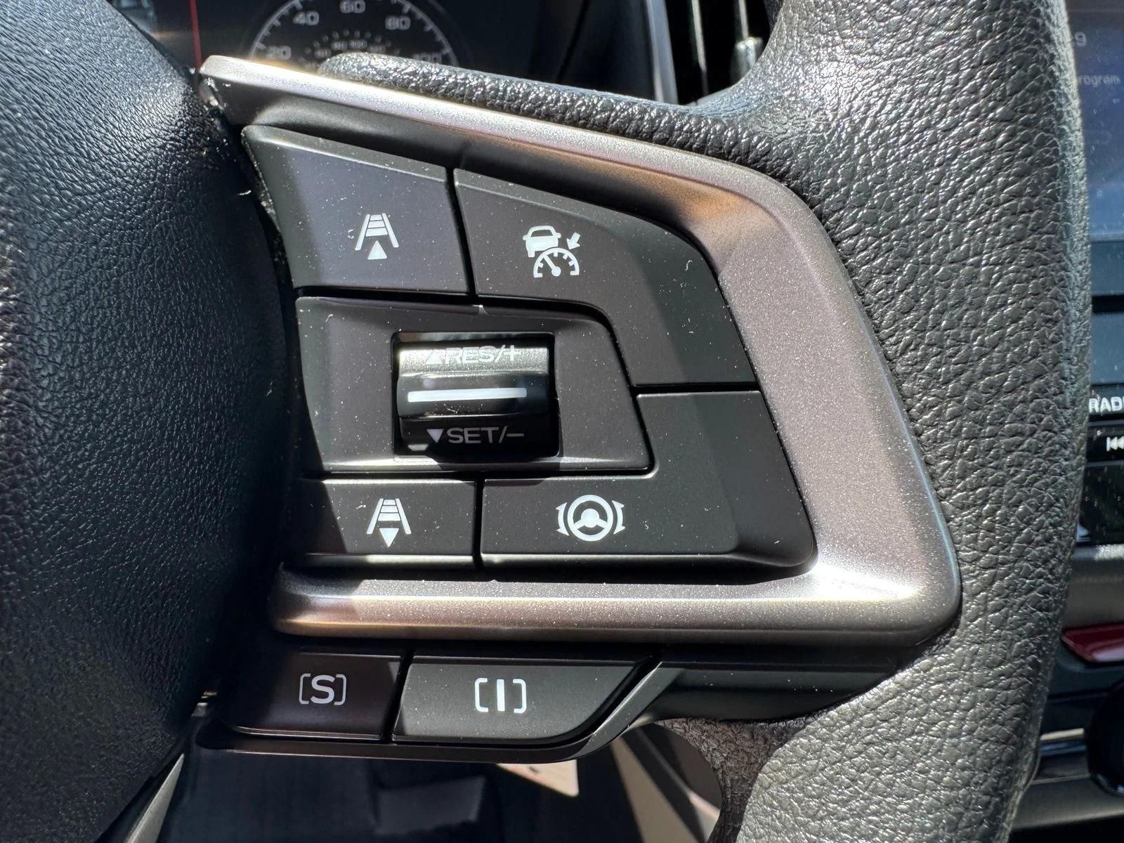 Used 2023 White Subaru Base image 18