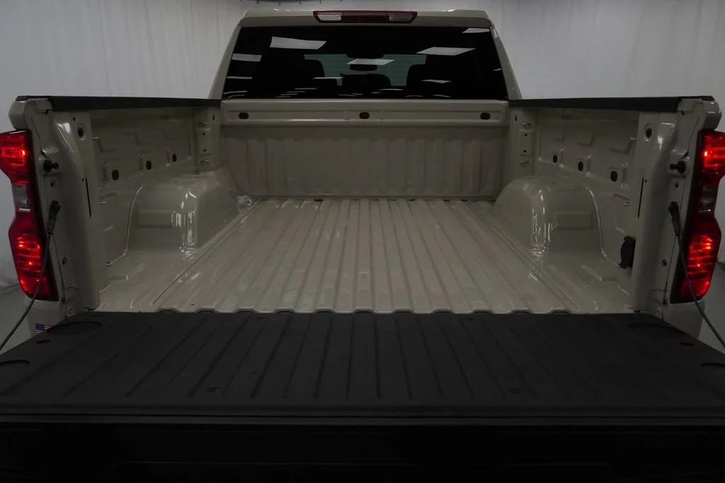New 2026 White Sands Chevrolet Custom image 23