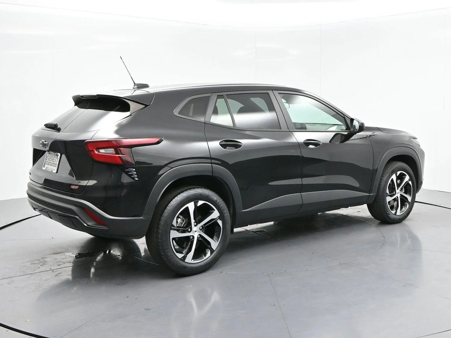 Used 2024 Mosaic Black Metallic Chevrolet 1RS image 7