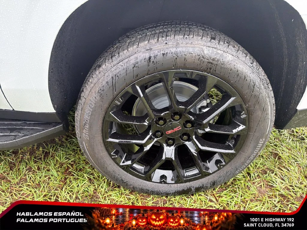 New 2026 Summit White GMC Denali image 11
