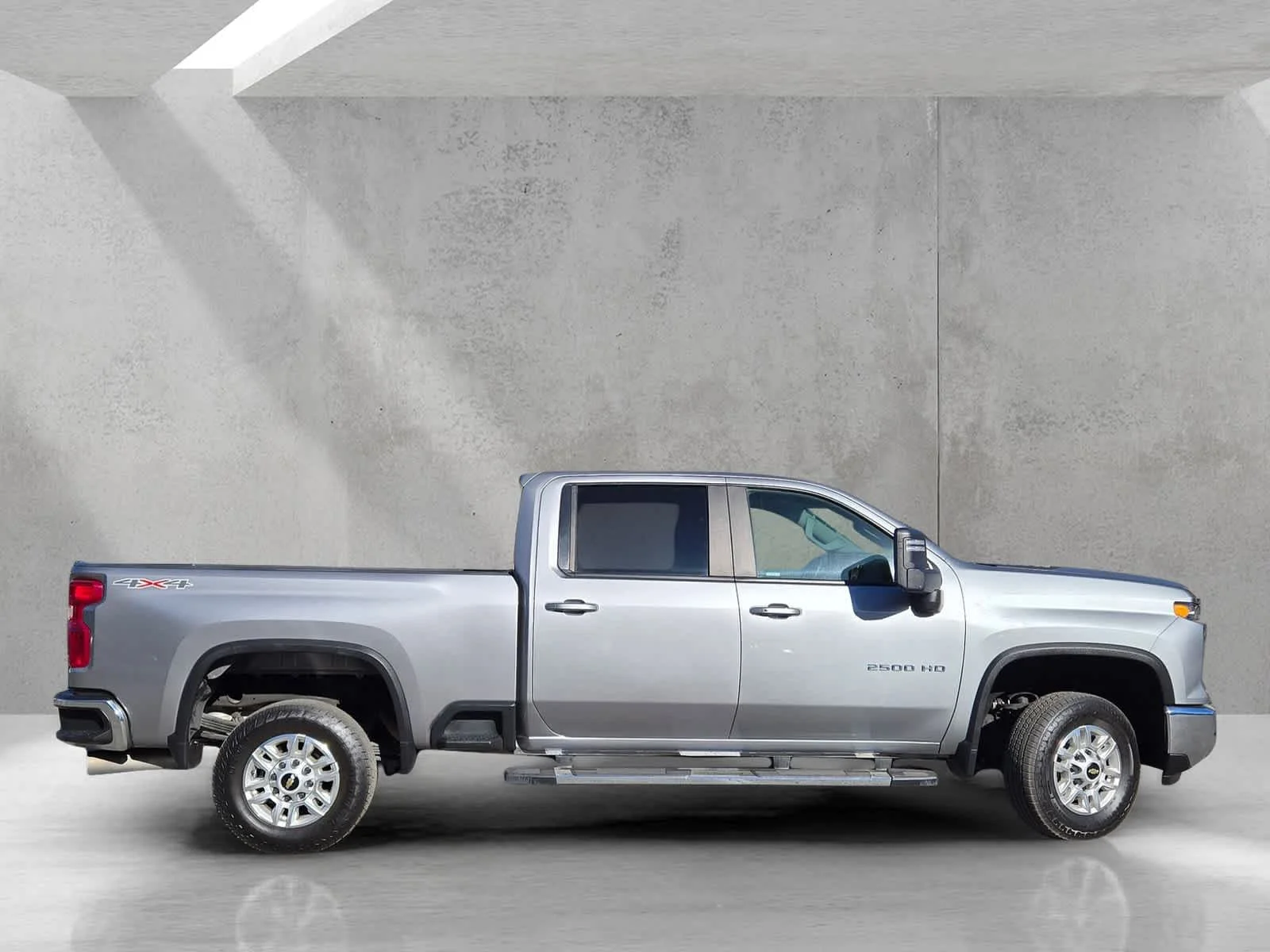Used 2024 Sterling Gray Metallic Chevrolet LT image 3