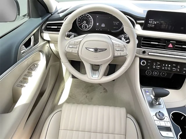 Used 2026 White Genesis 2.5T Prestige image 3