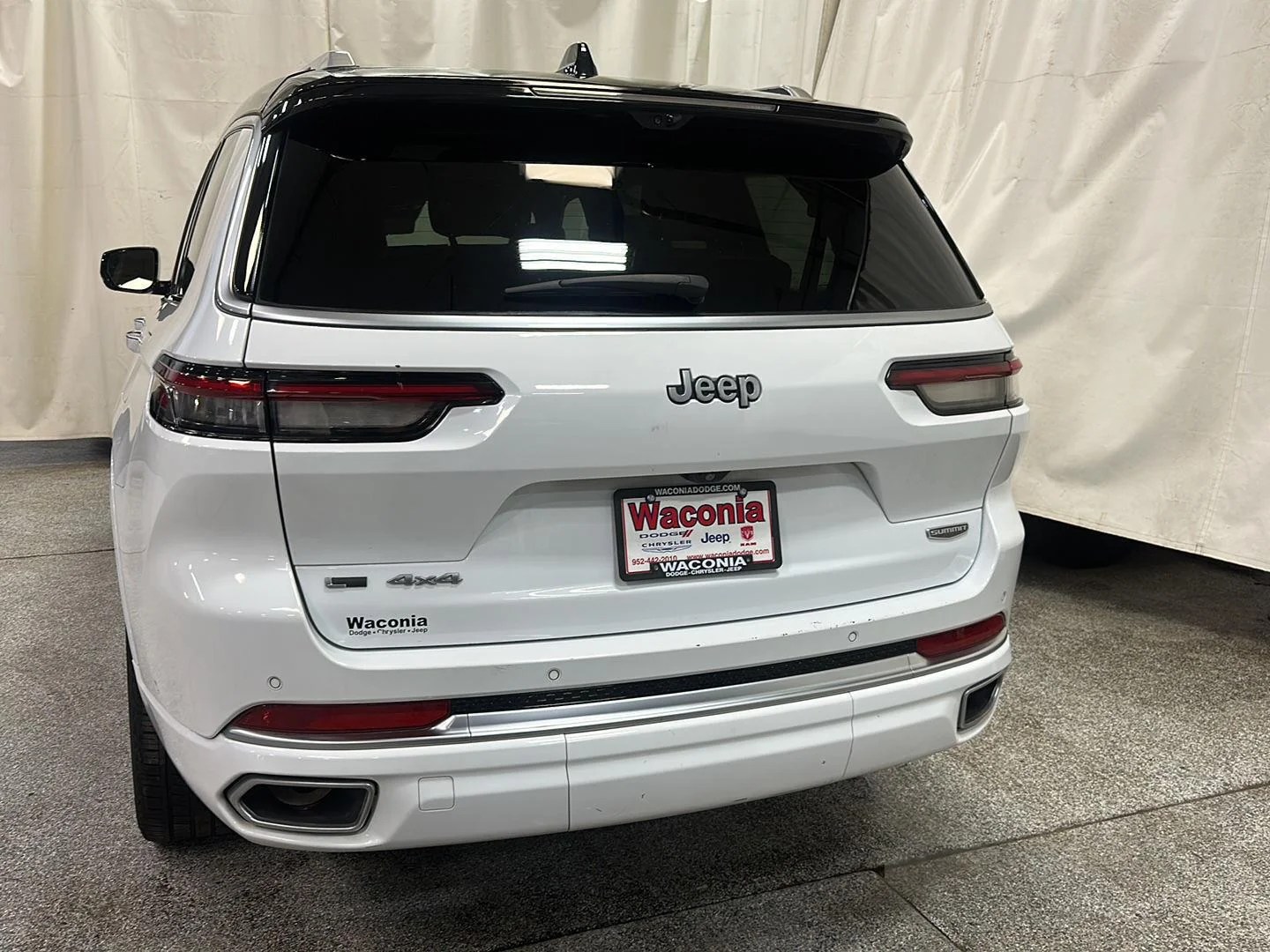 Used 2023 Bright White Clearcoat Jeep Summit Reserve image 4