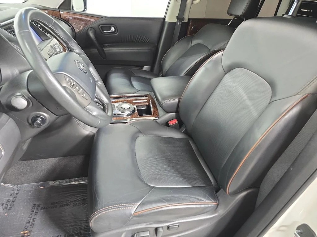 Used 2017 White Nissan SL image 5