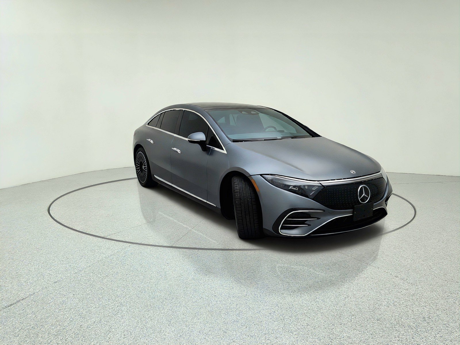 Certified Used 2022 MANUFAKTUR Selenite Grey Magno Mercedes-Benz EQS 450+ Exclusive Trim image 4