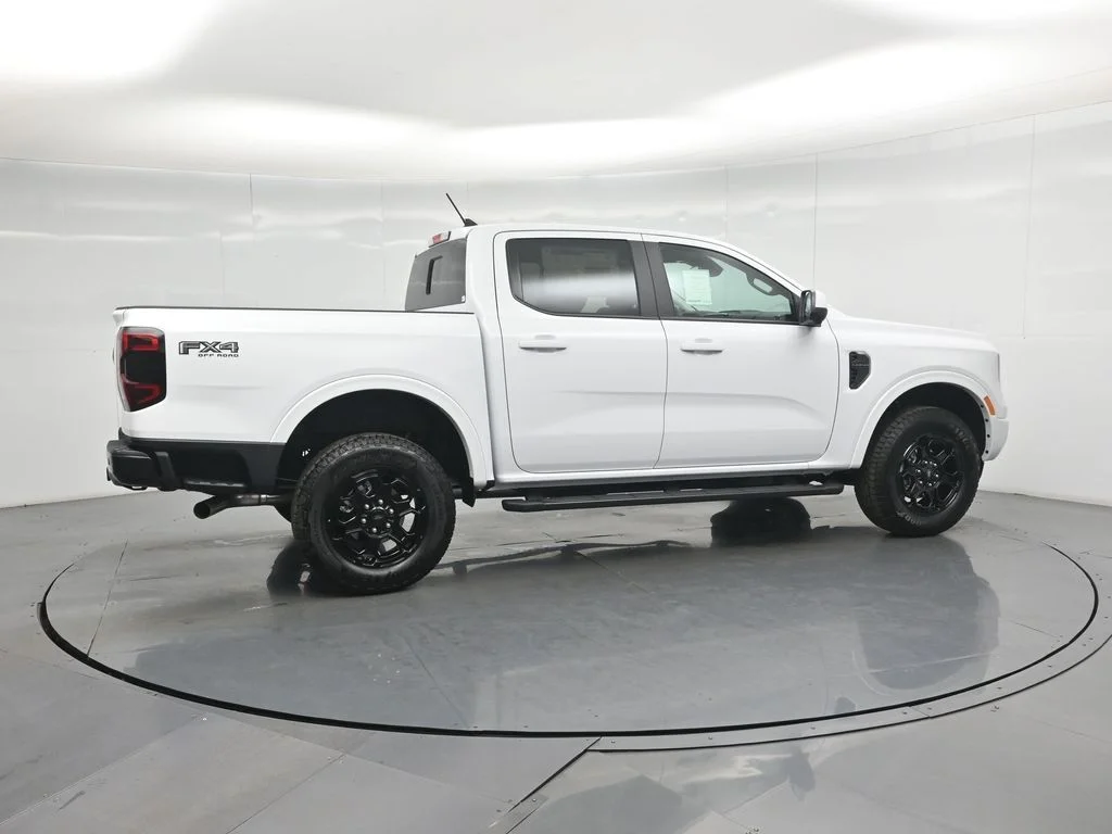 New 2026 Oxford White Ford Lariat image 24