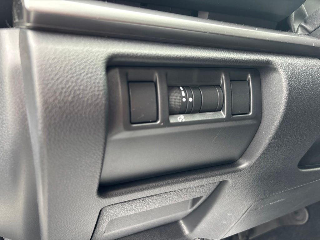 Used 2024 White Subaru Base image 16