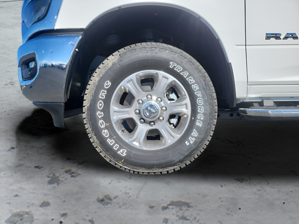 New 2026 Bright White Clear-Coat Exterior Paint RAM Big Horn image 19