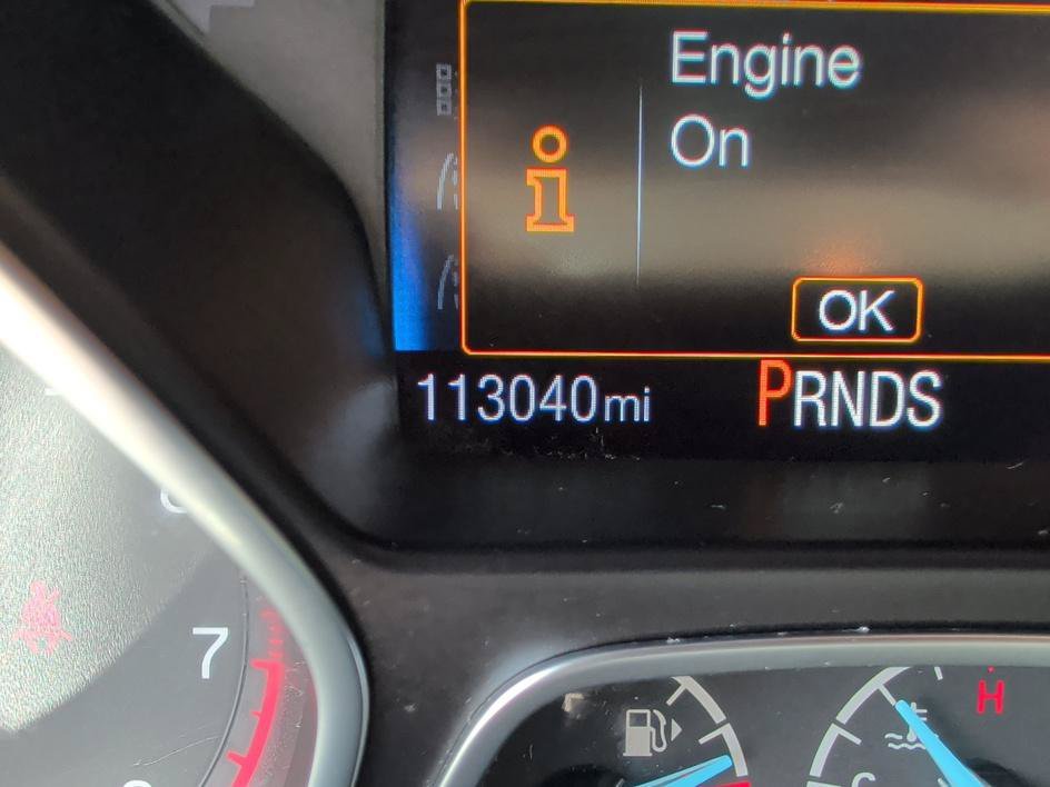Used 2018 White Gold Metallic Ford SE image 22