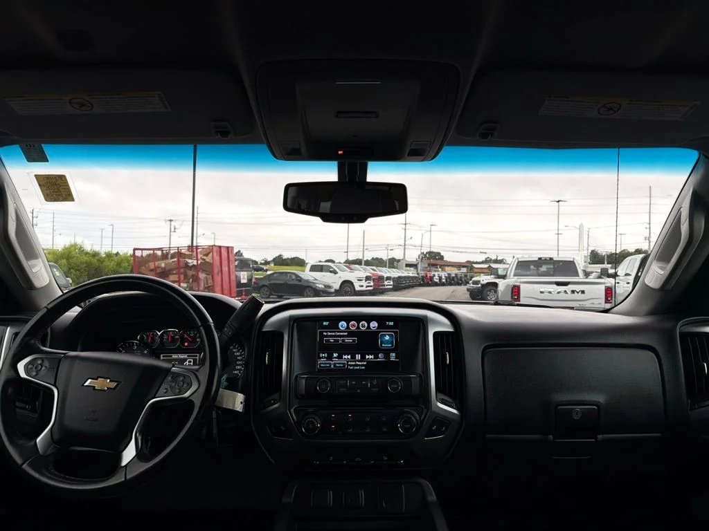 Used 2016 Gray Chevrolet LT image 20
