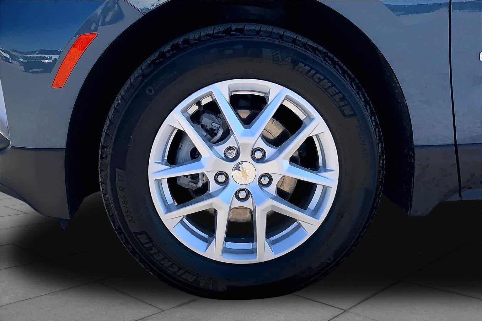 Used 2024 Lakeshore Blue Metallic Chevrolet LT image 11