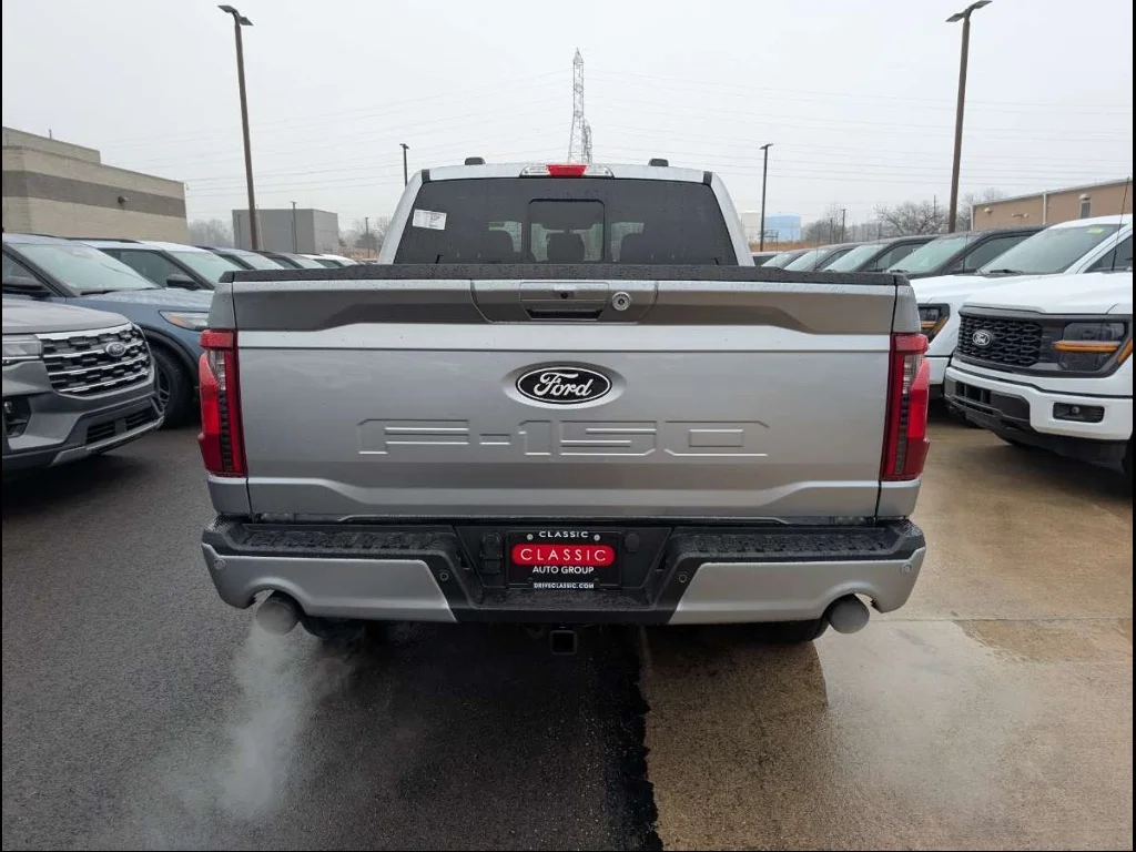 New 2026 Iconic Silver Ford XLT image 4