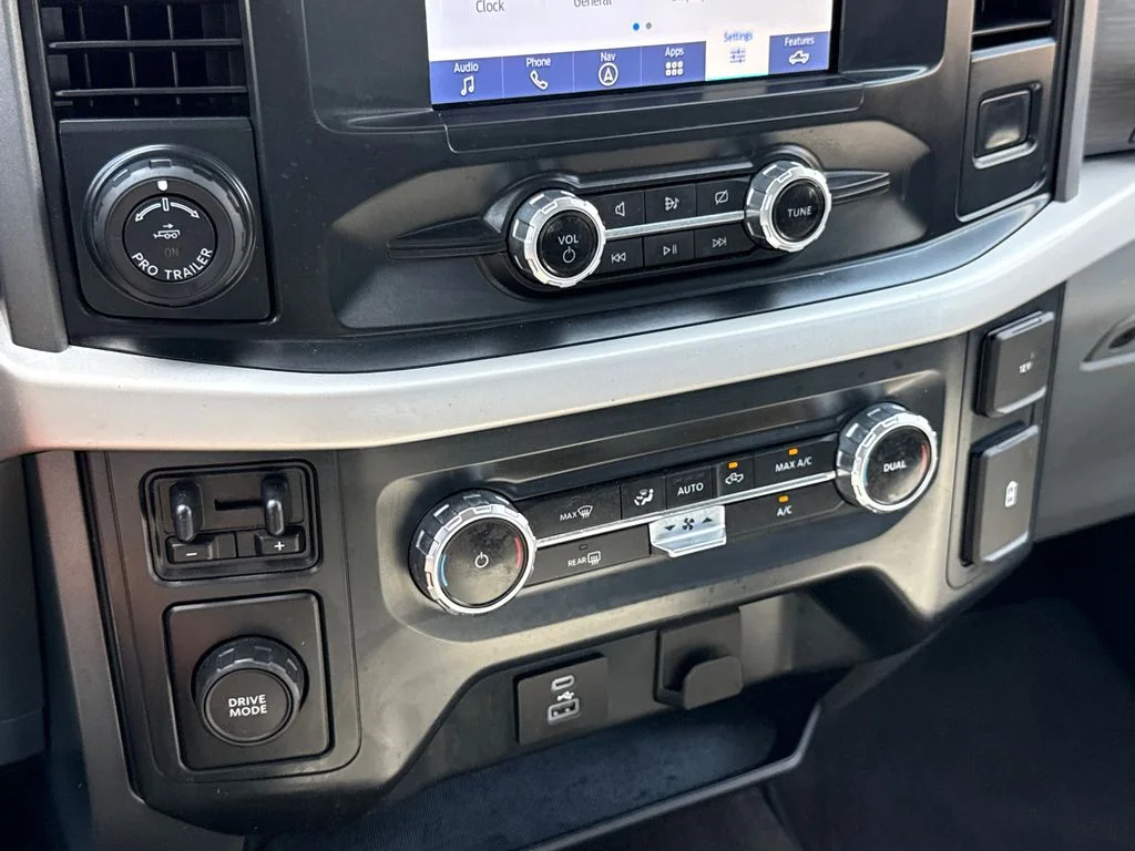 Used 2022 White Ford XLT image 24