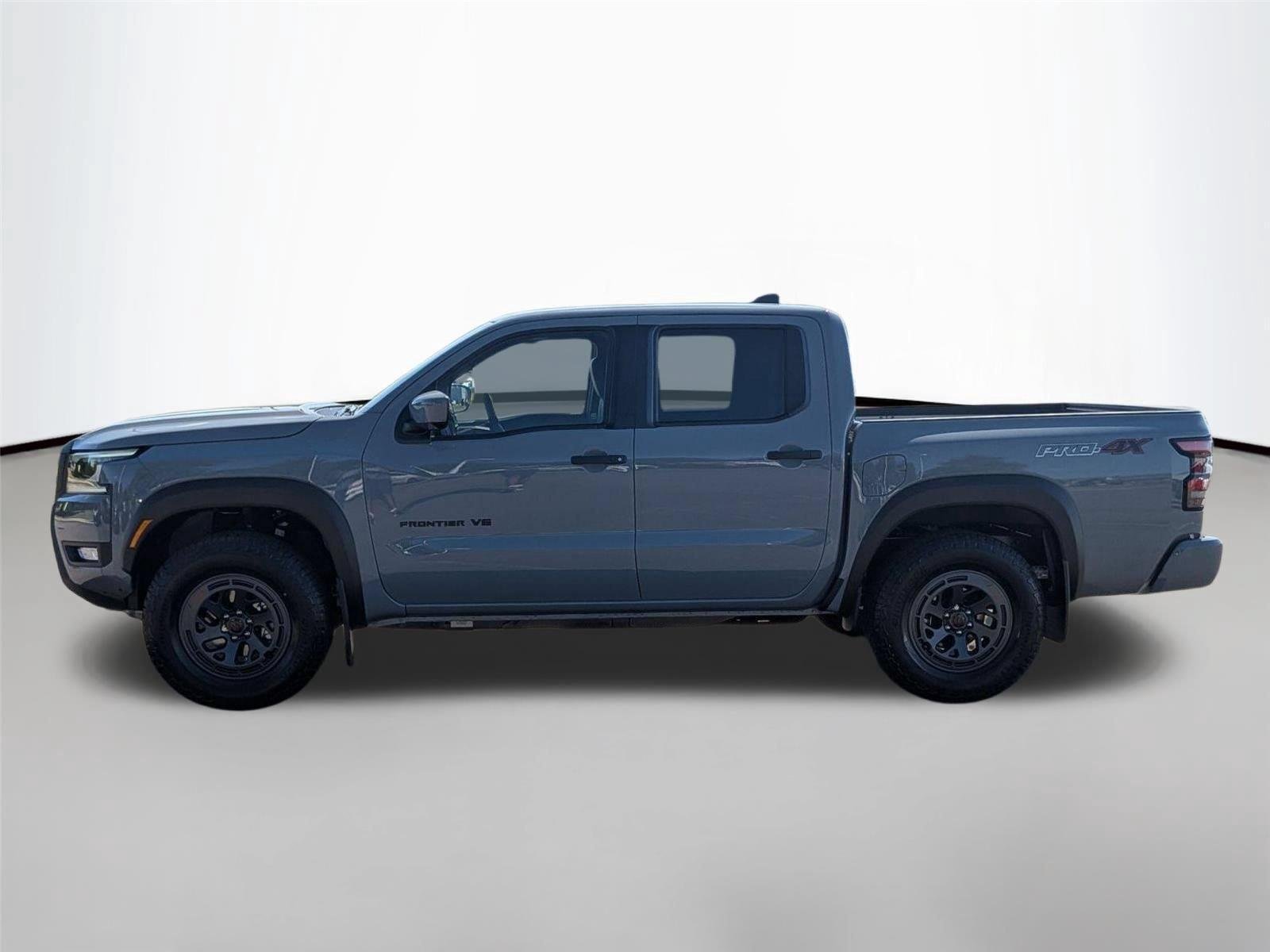 New 2027 Boulder Gray Pearl Nissan Crew Cab PRO-4X® image 2