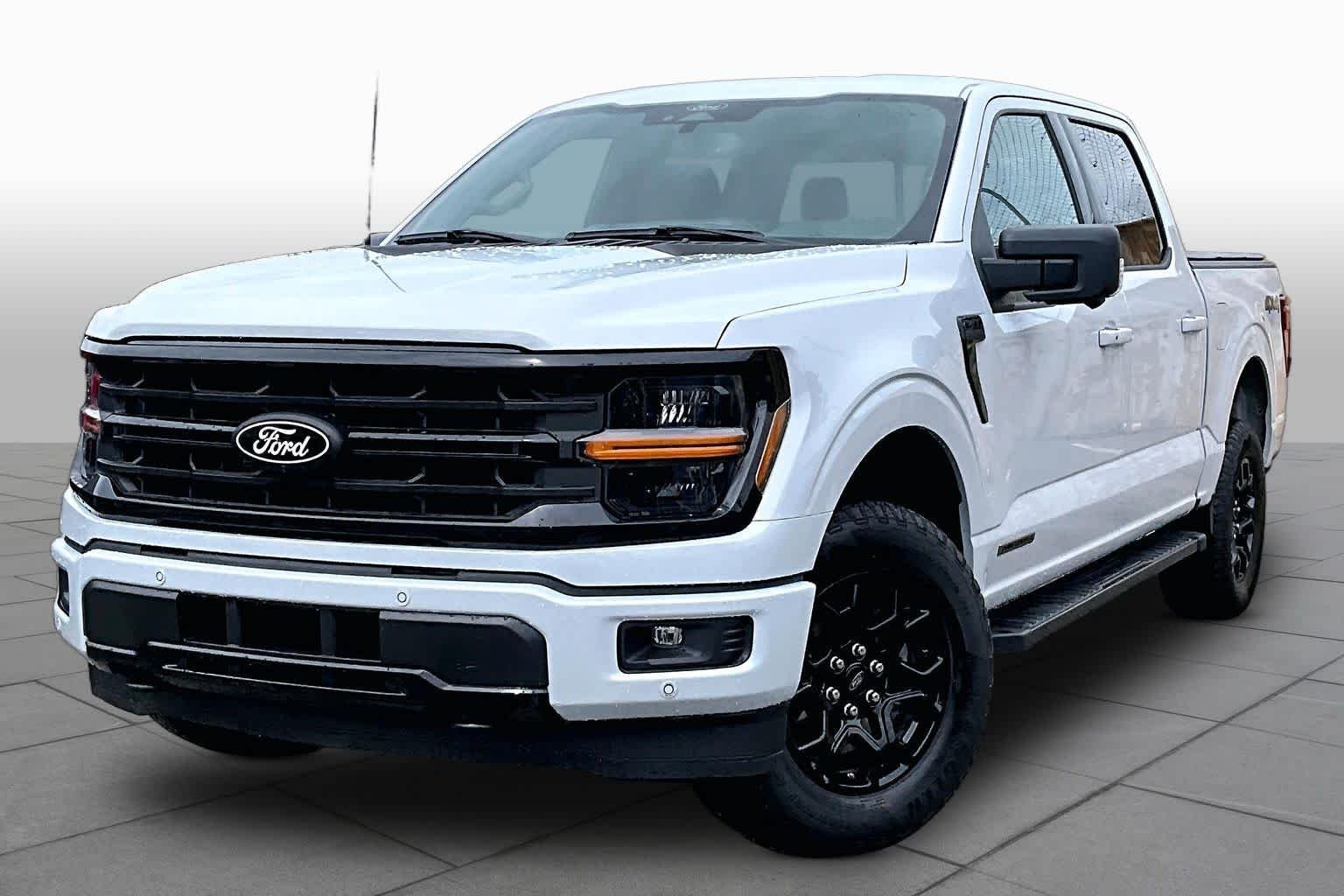 Used 2025 Space White Metallic Ford XLT image 39