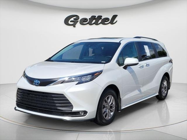 2025 Toyota Sienna 