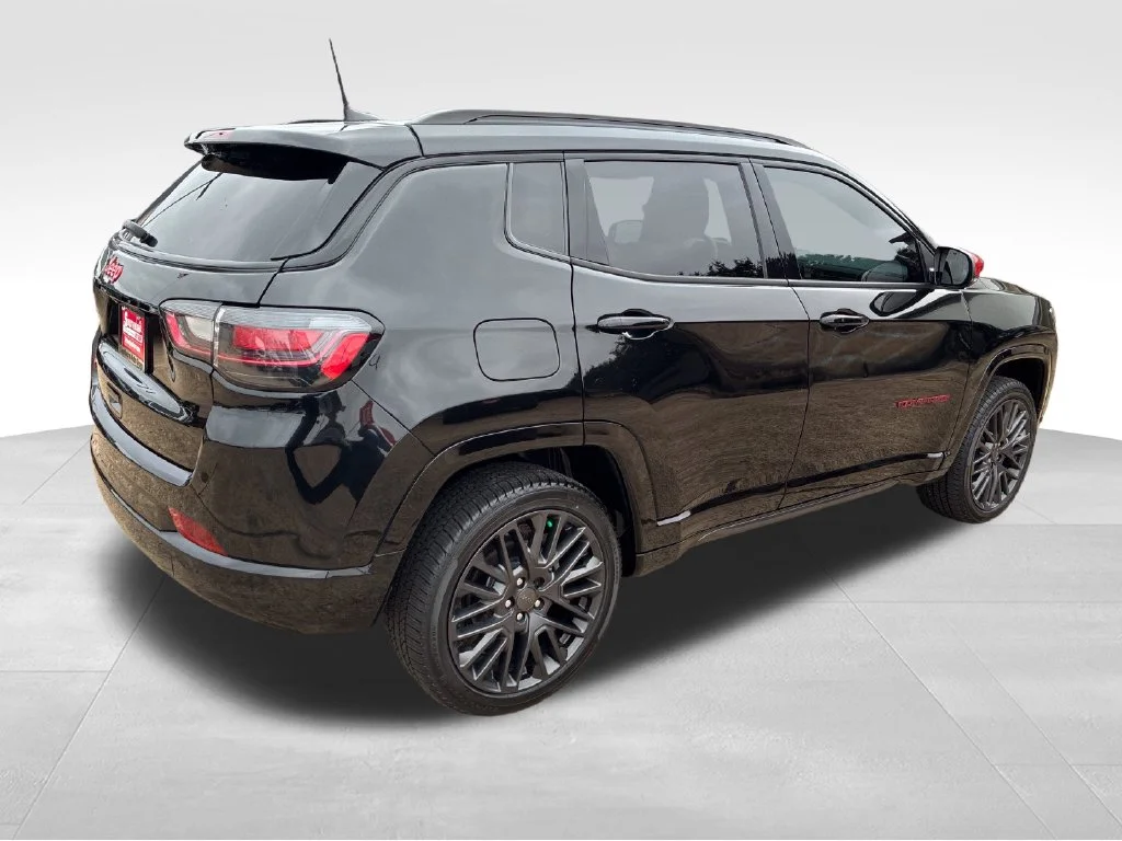 Used 2023 Black Jeep Limited image 5