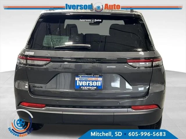 2026 Jeep Grand Cherokee Laredo - Photo 6