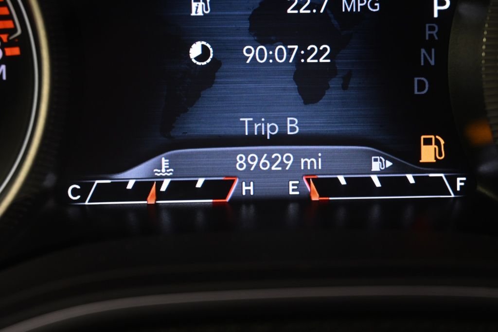 Used 2019 Blue Jeep Limited image 26