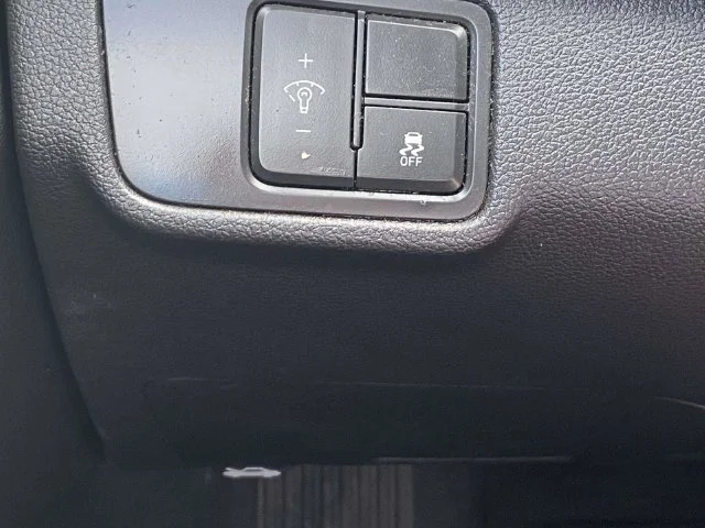 Used 2021 Red Hyundai SEL image 18