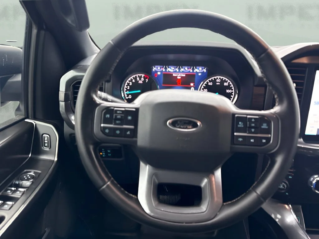 Used 2023 Silver Ford XLT image 12