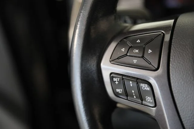 Used 2020 Black Ford Lariat image 4