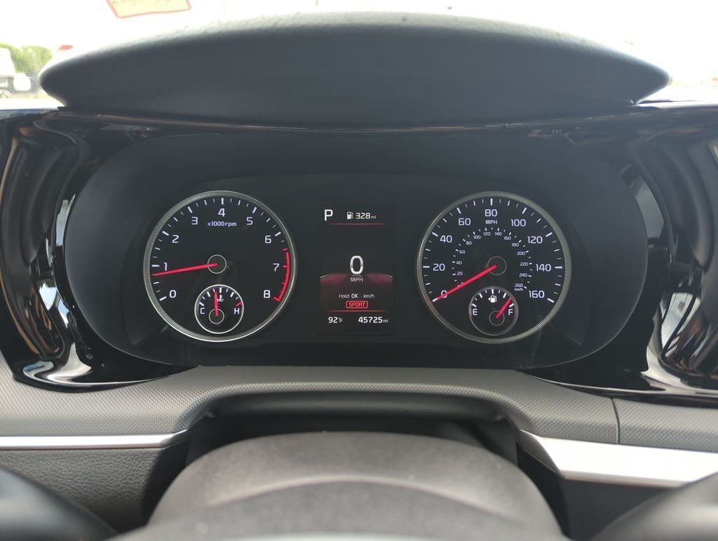Used 2022 Silver Kia LXS image 37