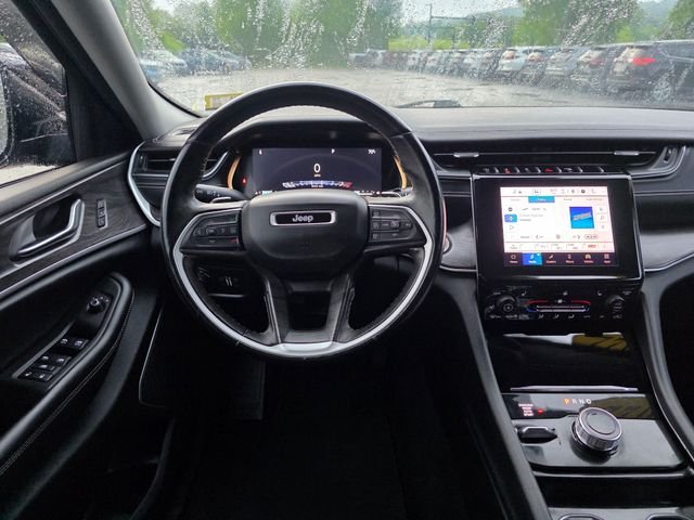 Used 2022 Diamond Black Jeep Limited image 21