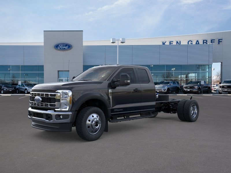 2025 Ford F-550 Super Duty Chassis Cab
