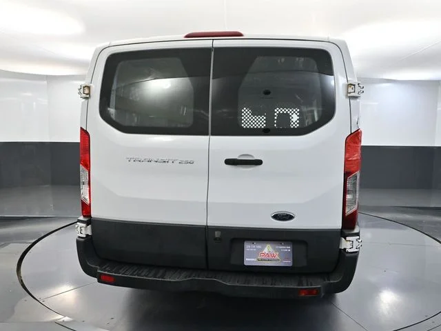 2016 Ford Transit Base - Photo 6