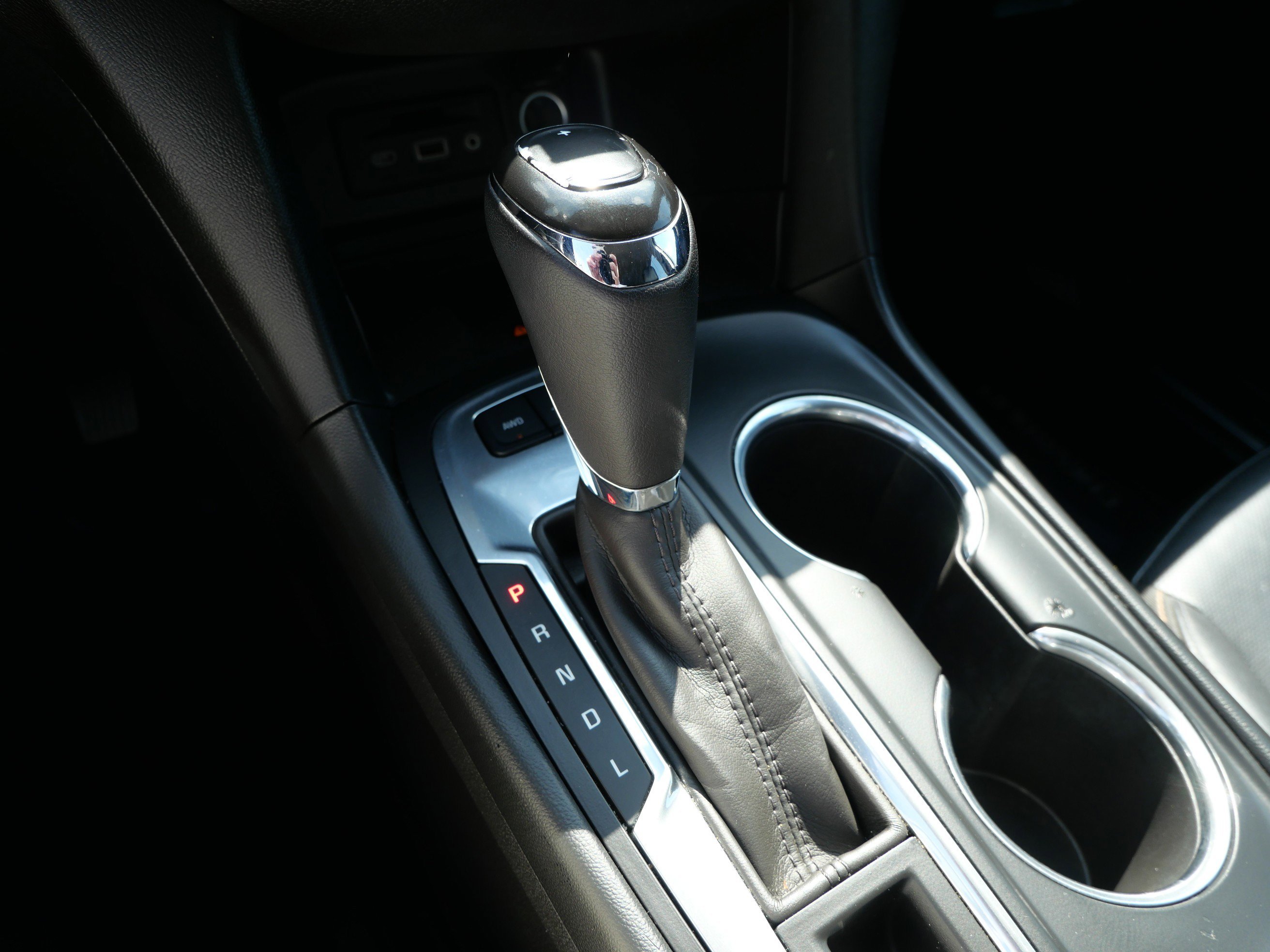 Used 2019 Pacific Blue Metallic Chevrolet Premier image 21
