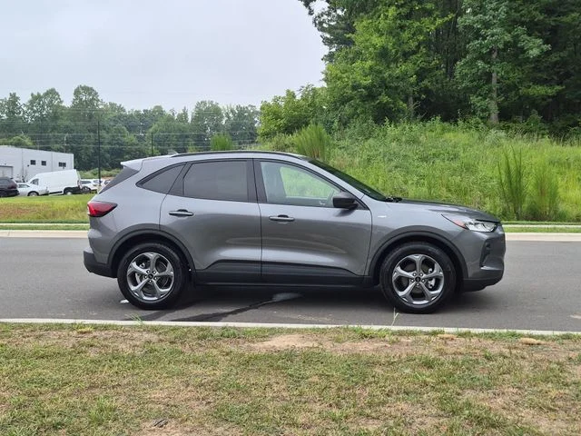 Used 2025 Gray Ford ST-Line image 14